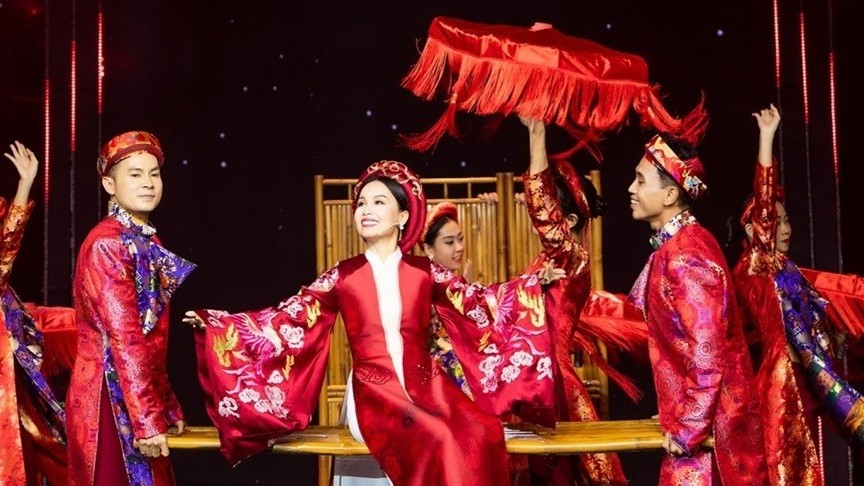 Rực rỡ sắc Xuân và không khí Tết trên sân khấu Gala Nhạc Việt 2025