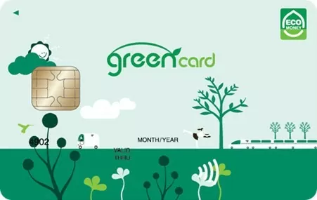 Ở Hàn Quốc, chính phủ cũng đã hợp tác với các công ty thẻ tín dụng để cho ra mắt thẻ tín dụng xanh. (Ảnh minh họa, Nguồn: Bankmeister)