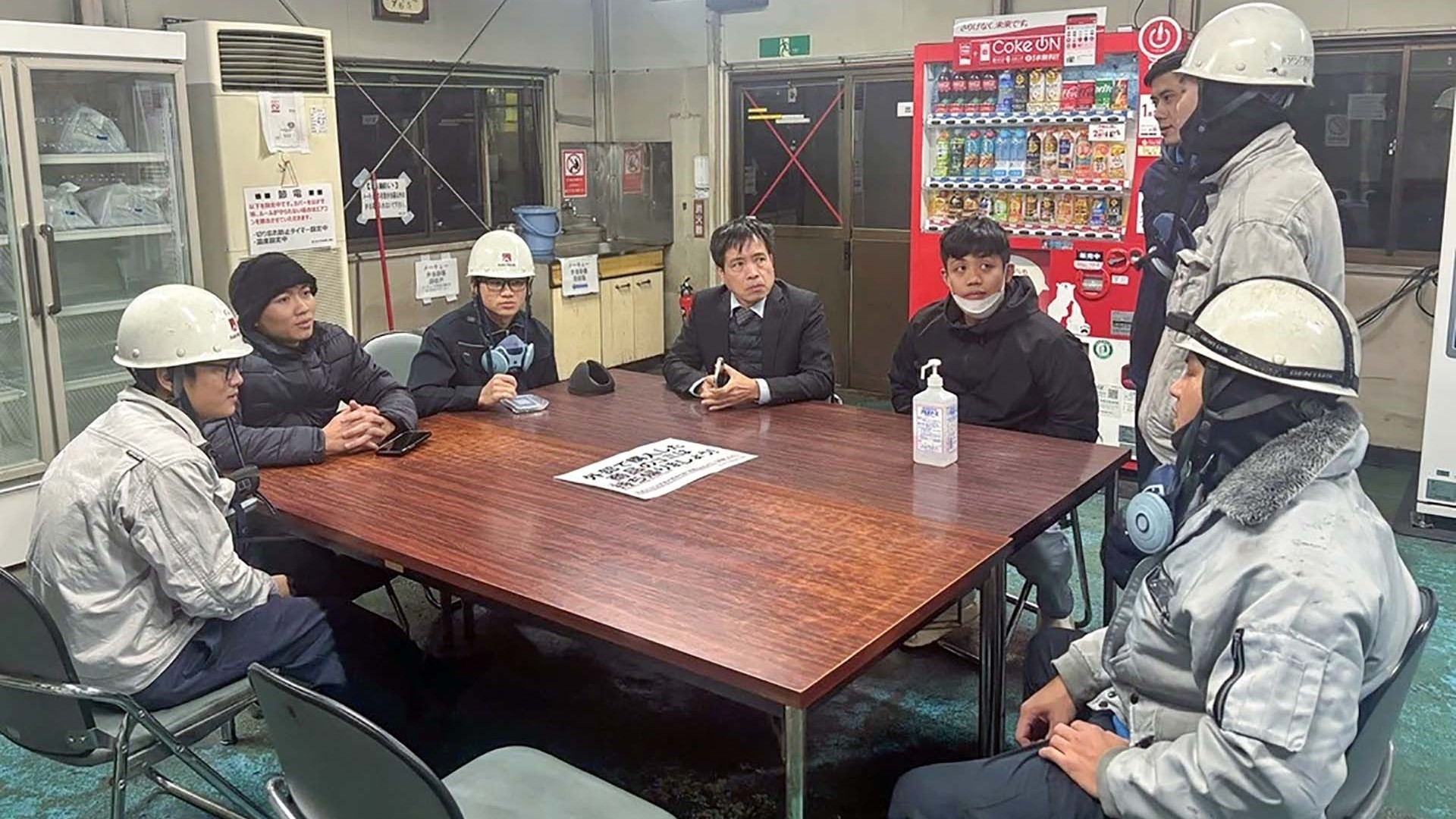 cuc lanh su bo ngoai giao gan voi nguoi dan phuc vu thiet thuc cho nhan dan