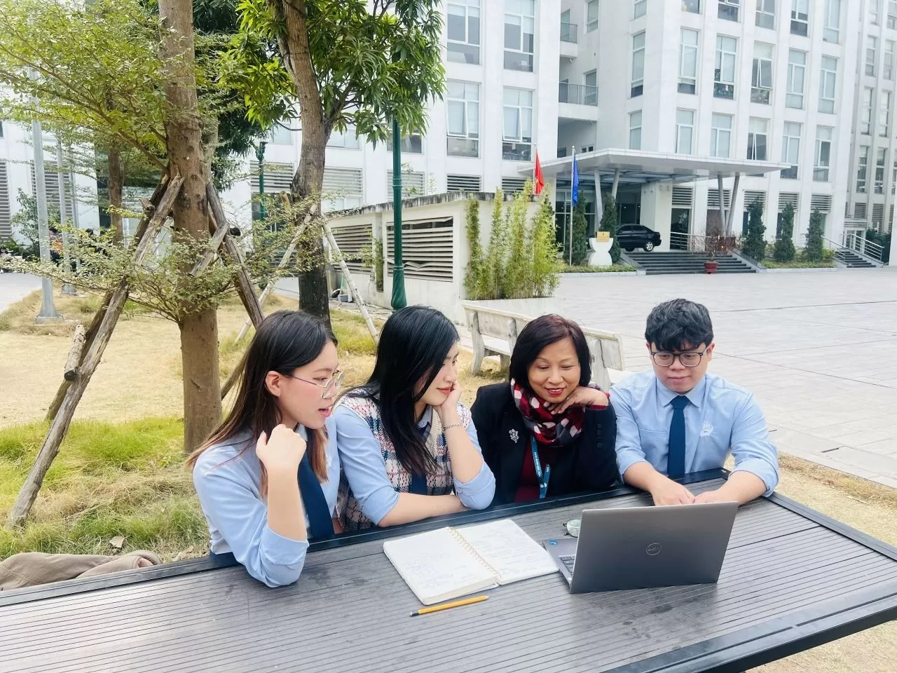 Sinh viên ngoại giao với đam mê công nghệ số Sinh viên ngoại giao với đam mê công nghệ số, nỗ lực lan tỏa hình ảnh đất nước trong kỷ nguyên mới