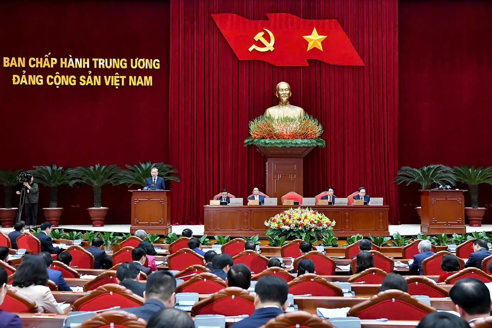 Phát biểu khai mạc của Tổng Bí thư Tô Lâm tại hội nghị Ban Chấp hành Trung ương Đảng khóa XIII Phát biểu khai mạc của Tổng Bí thư Tô Lâm tại hội nghị Ban Chấp hành Trung ương Đảng khóa XIII