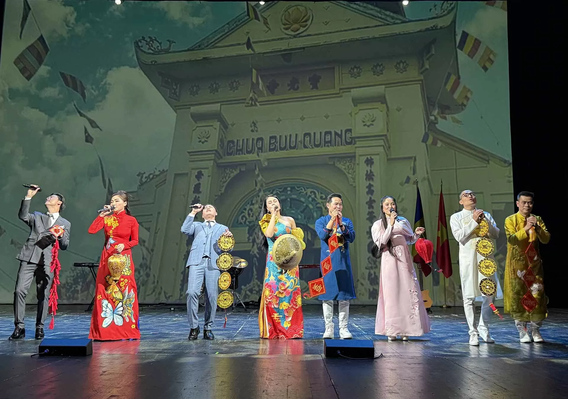 Niềm tin, khát vọng tỏa sáng tương lai mối quan hệ hữu nghị hợp tác Việt Nam-Romania Niềm tin, khát vọng tỏa sáng tương lai mối quan hệ hữu nghị hợp tác Việt Nam Romania