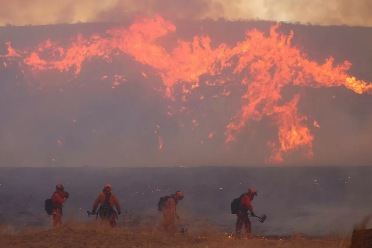 Cháy rừng ở Mỹ: ‘Bà hoả’ cũ chưa đi, 31.000 người Los Angeles phải sơ tán do đám cháy mới
