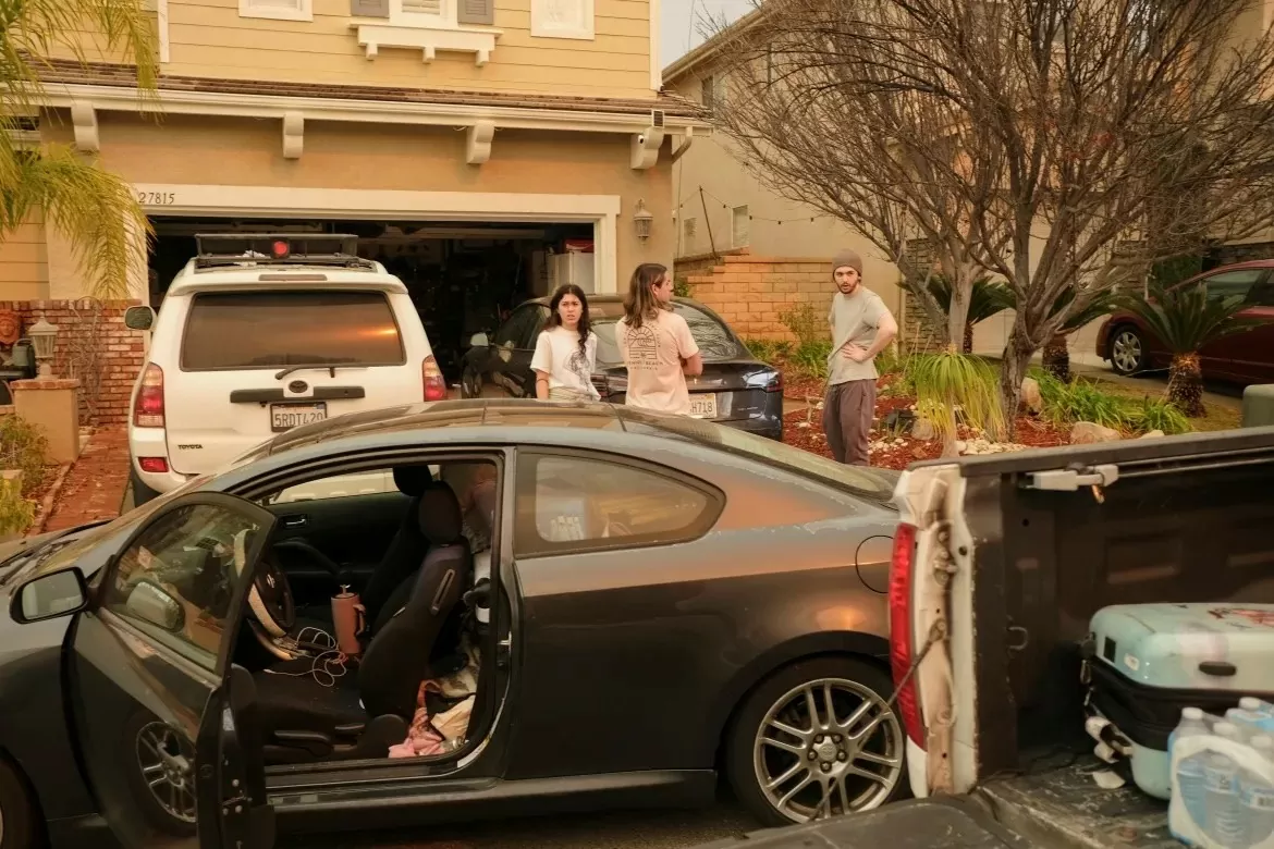 Cháy rừng ở Mỹ: ‘Bà hoả’ cũ chưa đi, 31.000 người Los Angeles phải sơ tán do đám cháy mới
