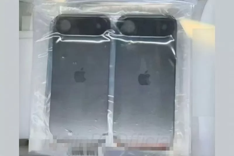 Hình ảnh bị rò rỉ được cho là mặt lưng của iPhone 17 Air. Hình ảnh bị rò rỉ được cho là mặt lưng của iPhone 17 Air.