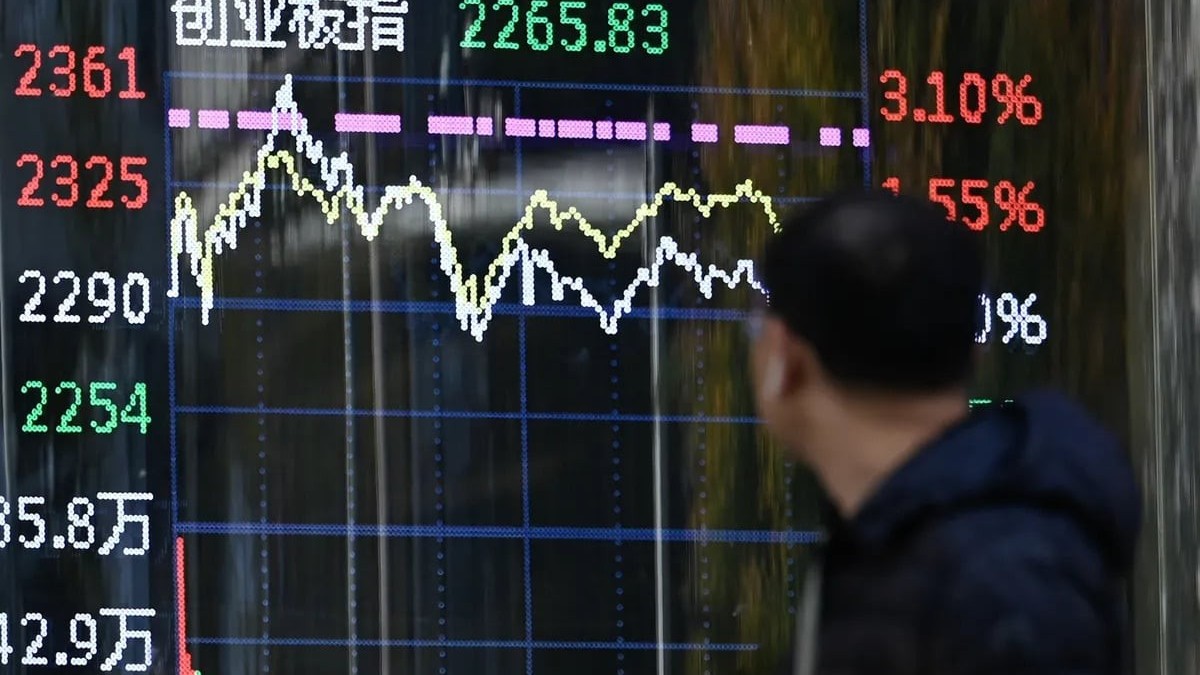 Tổng thống Mỹ thông báo áp thuế quan 10% với hàng hóa, Trung Quốc ngay lập tức kêu gọi làm điều này để hỗ trợ thị trường cổ phiếu