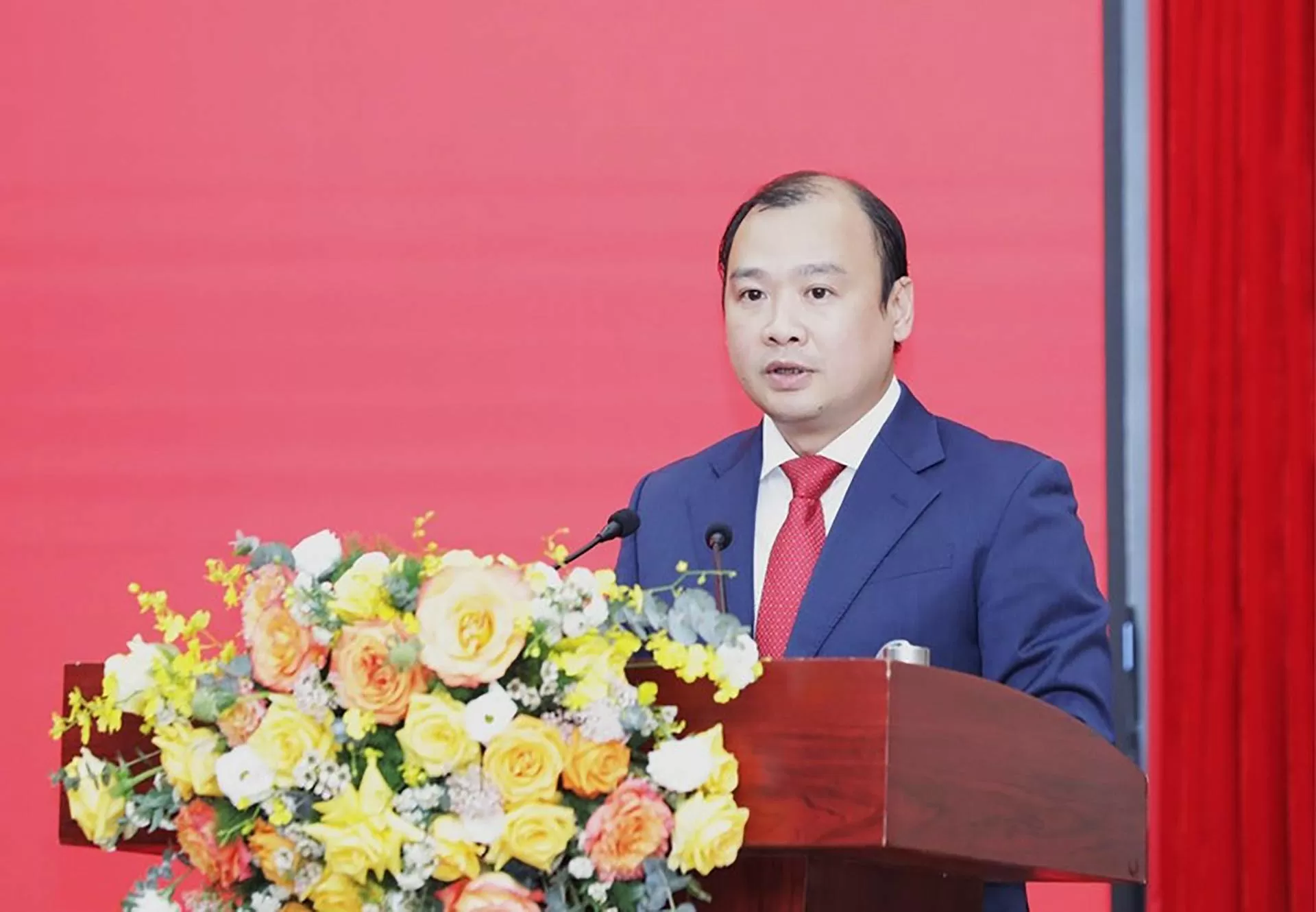 PGS. TS Lê Hải Bình, Ủy viên dự khuyết Trung ương Đảng, Tổng Biên tập Tạp chí Cộng sản. PGS. TS Lê Hải Bình, Ủy viên dự khuyết Trung ương Đảng, Tổng Biên tập Tạp chí Cộng sản.