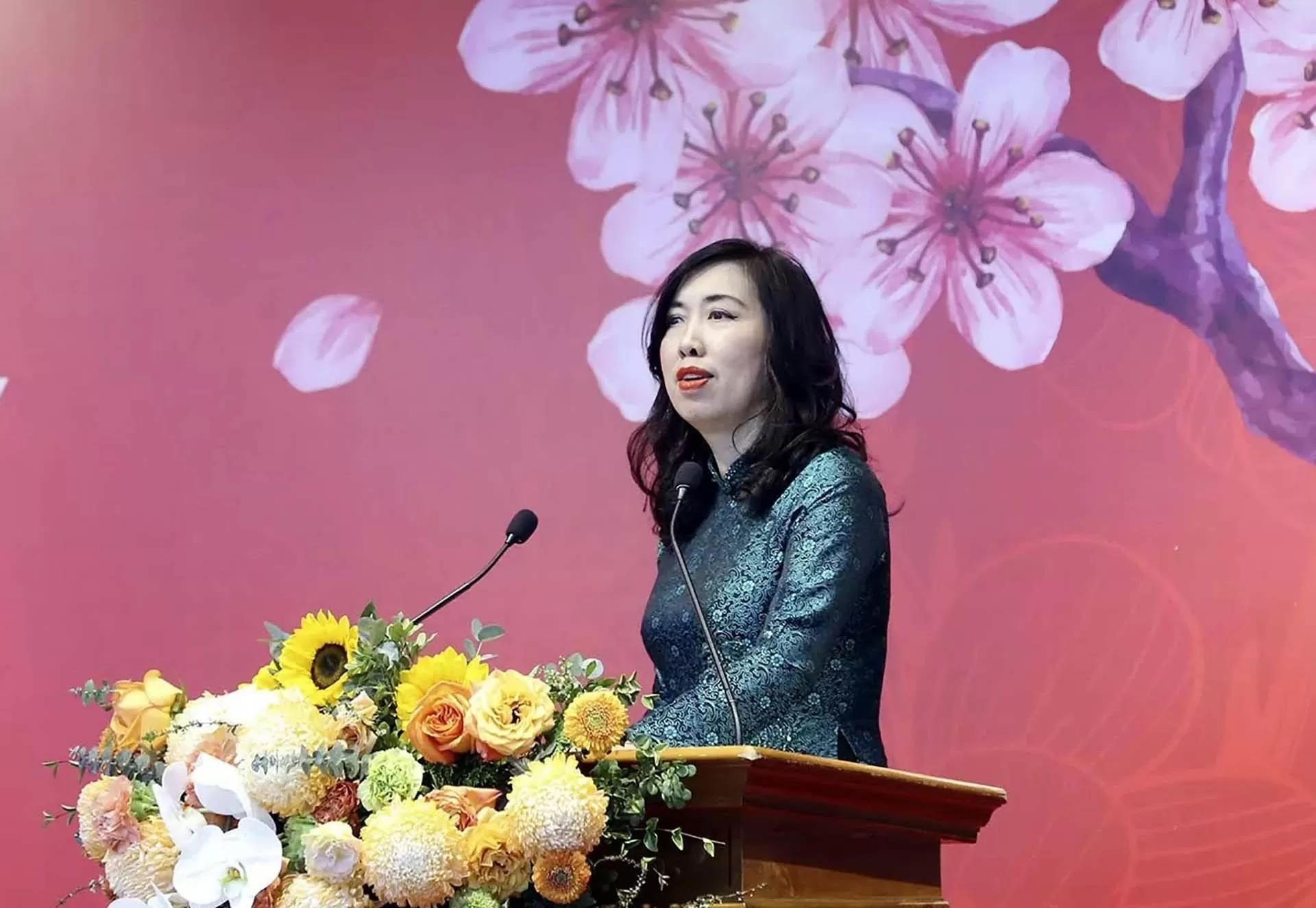 Mãi tận tụy một sứ mệnh cao quý
