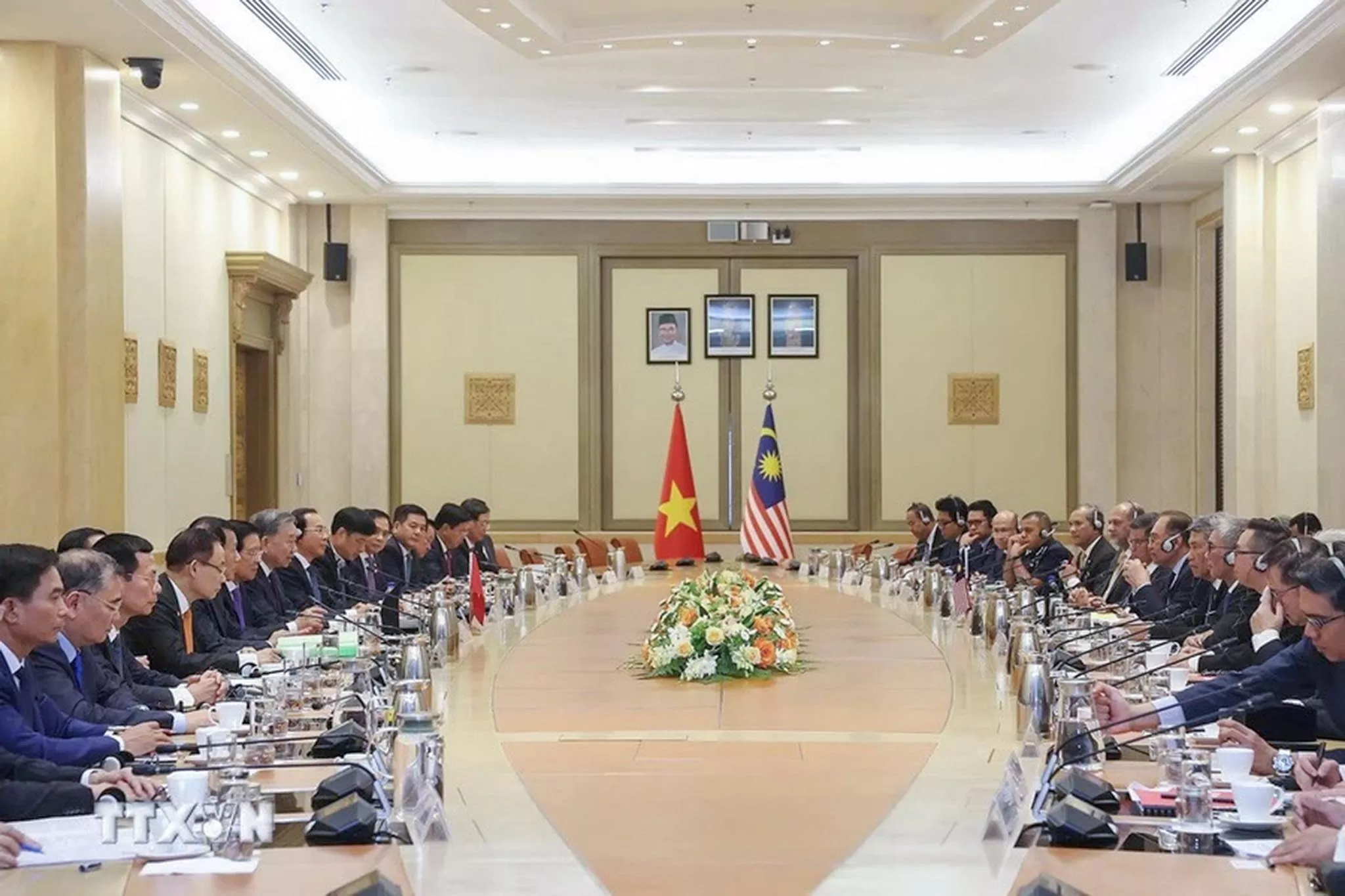 Nâng tầm quan hệ, khẳng định vị thế