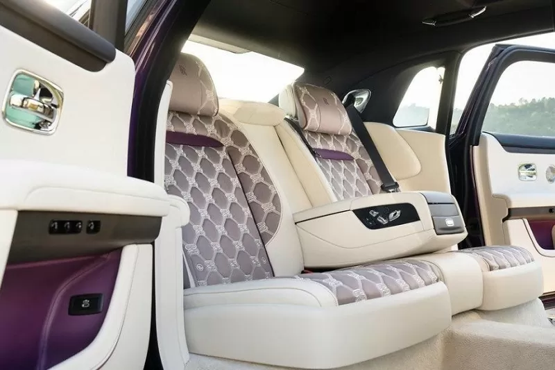 Cận cảnh Rolls-Royce Ghost Extended Series II 'The Encounter' bản độc nhất thế giới