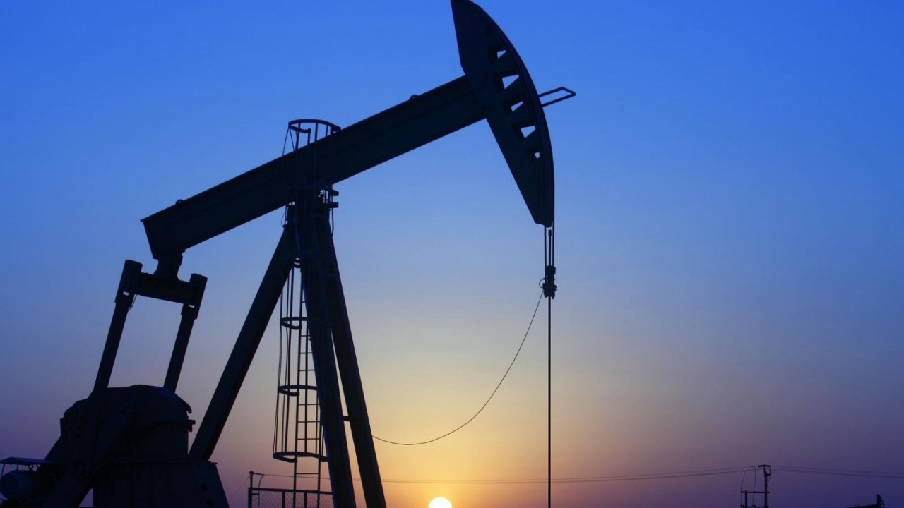 gia xang dau hom nay 251 tang nhe