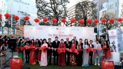 Tết Việt ấm áp giữa lòng xứ sở hoa anh đào