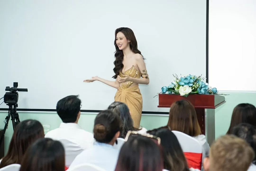 4 người đẹp tuổi Tỵ quyến rũ của showbiz Việt 4 người đẹp tuổi Tỵ quyến rũ của showbiz Việt