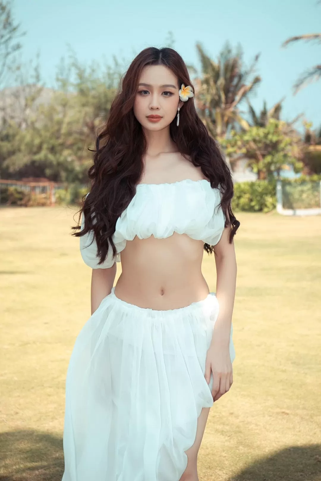 4 người đẹp tuổi Tỵ quyến rũ của showbiz Việt 4 người đẹp tuổi Tỵ quyến rũ của showbiz Việt