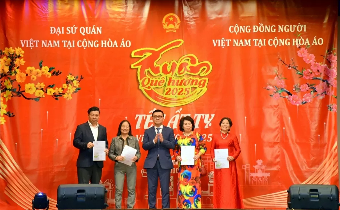 Đại sứ quán Việt Nam tại Áo tổ chức Tết cộng đồng 2025