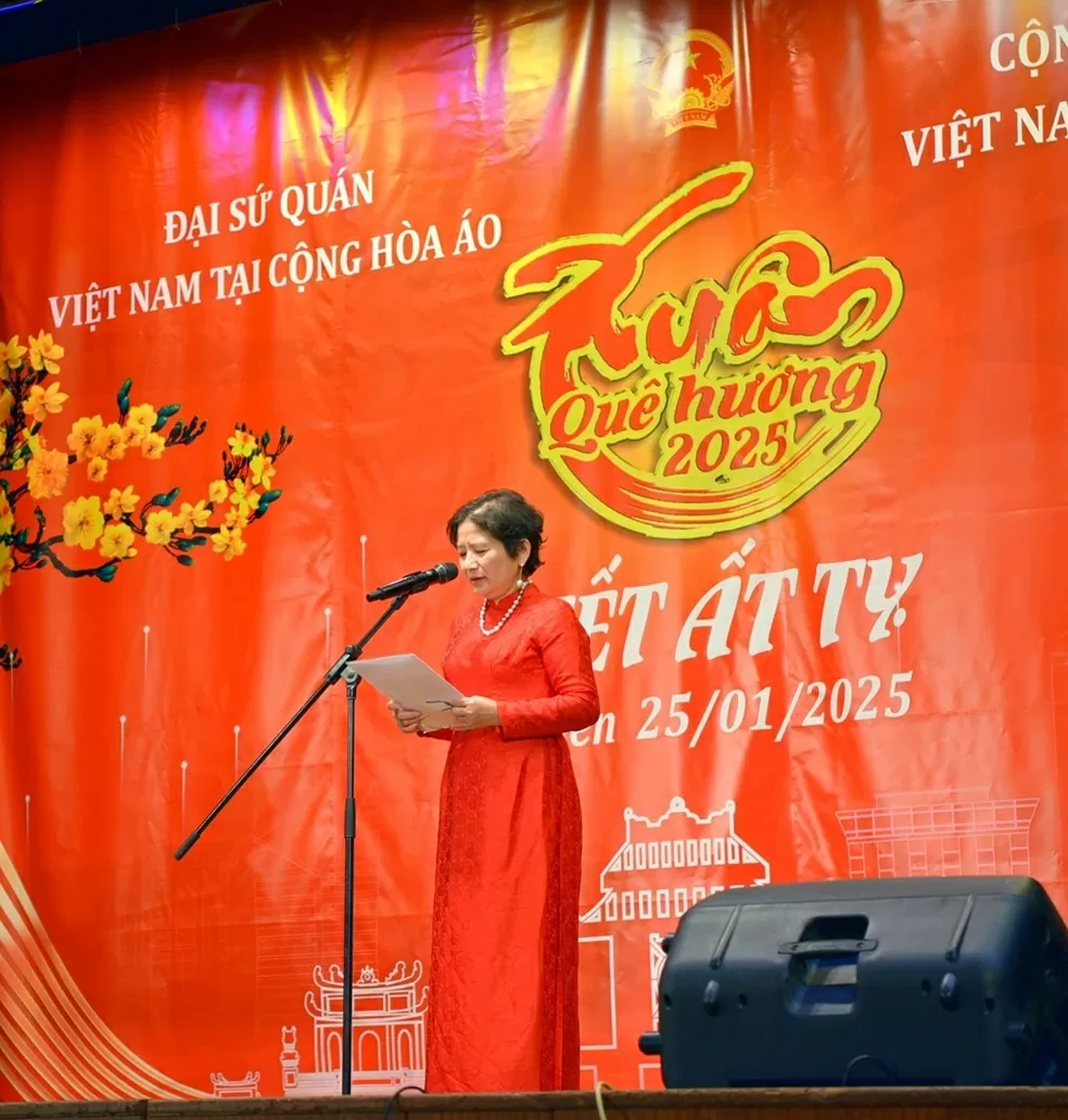 Đại sứ quán Việt Nam tại Áo tổ chức Tết cộng đồng 2025 Đại sứ quán Việt Nam tại Áo tổ chức Tết cộng đồng 2025