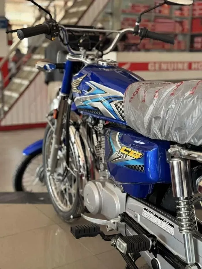 Cận cảnh xe côn tay Honda CG125 Blue ra mắt tại Pakistan, giá chỉ 19 triệu đồng