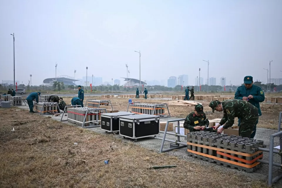 Hà Nội sẵn sàng cho màn pháo hoa rực rỡ chào năm mới Ất Tỵ 2025 Hà Nội sẵn sàng cho màn pháo hoa rực rỡ chào năm mới Ất Tỵ 2025