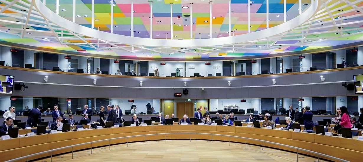 Hungary ‘gật đầu’, EU thống nhất gia hạn lệnh trừng phạt Nga Hungary ‘gật đầu’, EU thống nhất gia hạn lệnh trừng phạt Nga