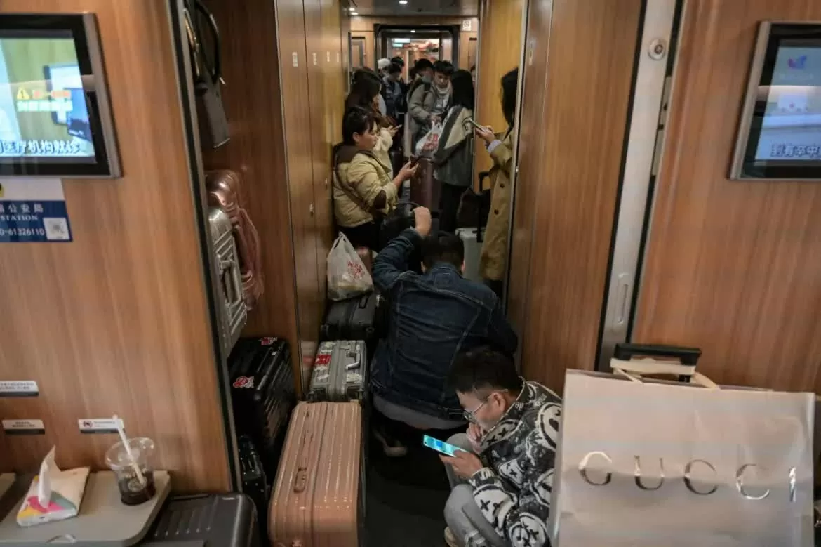 Hàng triệu người Trung Quốc đổ xô về quê ăn Tết Nguyên đán Hàng triệu người Trung Quốc đổ về quê ăn Tết Nguyên đán