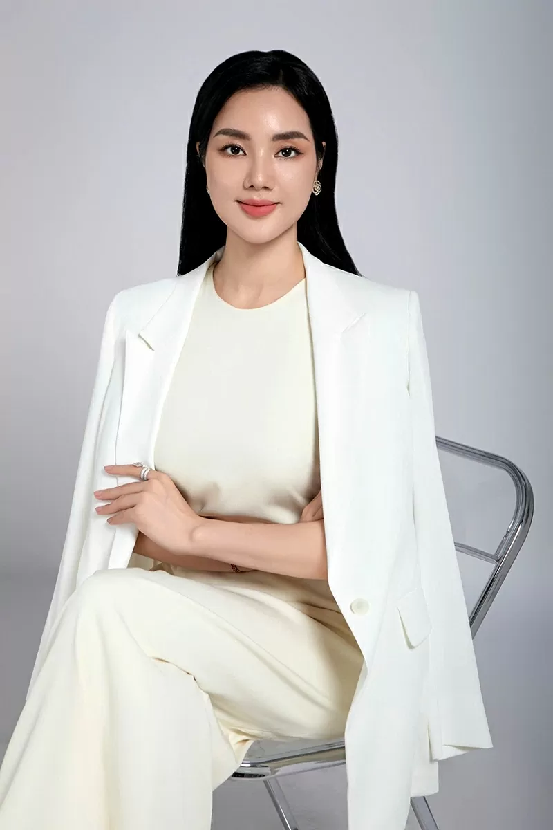 Nhận dịp năm mới Ất Tỵ 2025, CEO My Vũ gửi lời kính chúc tới tất cả Quý khách hàng, đối tác, bạn bè cùng gia đình luôn luôn mạnh khỏe, An khang - Thịnh vượng.