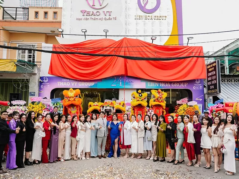 Thảo Vy Group luôn hết mình vì khách hàng và đối tác. Thảo Vy Group luôn hết mình vì khách hàng và đối tác.