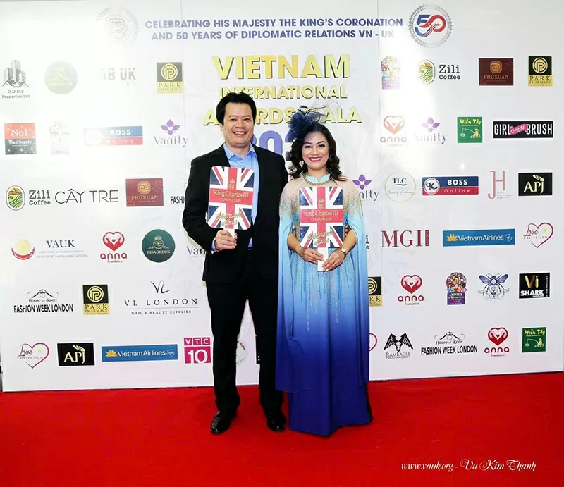 Những sản phẩm của Đông Phương Art không chỉ được đón nhận tại thị trường trong nước mà còn gây ấn tượng mạnh tại quốc tế, tạo dấu ấn riêng trên bản đồ mỹ nghệ thế giới.