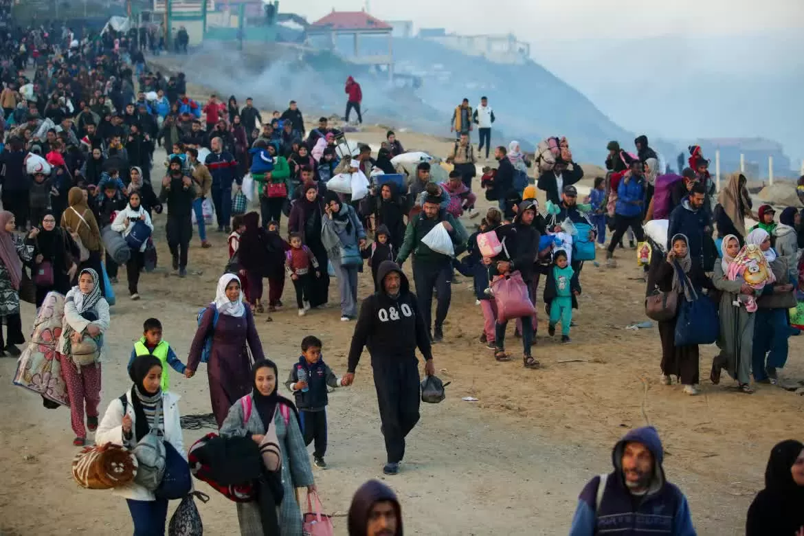 Hàng chục nghìn người Palestine háo hức trở về nhà ở phía Bắc Dải Gaza