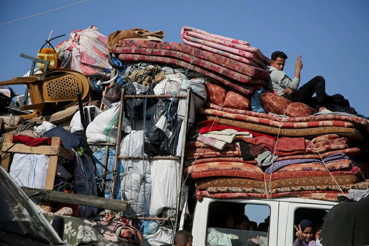 Hàng chục nghìn người Palestine háo hức trở về nhà ở phía Bắc Dải Gaza