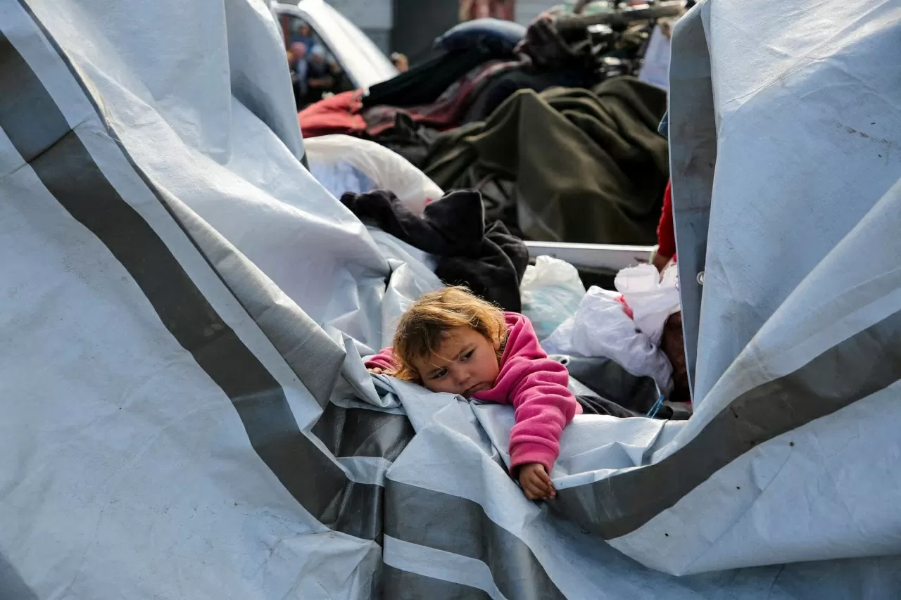 Hàng chục nghìn người Palestine háo hức trở về nhà ở phía Bắc Dải Gaza