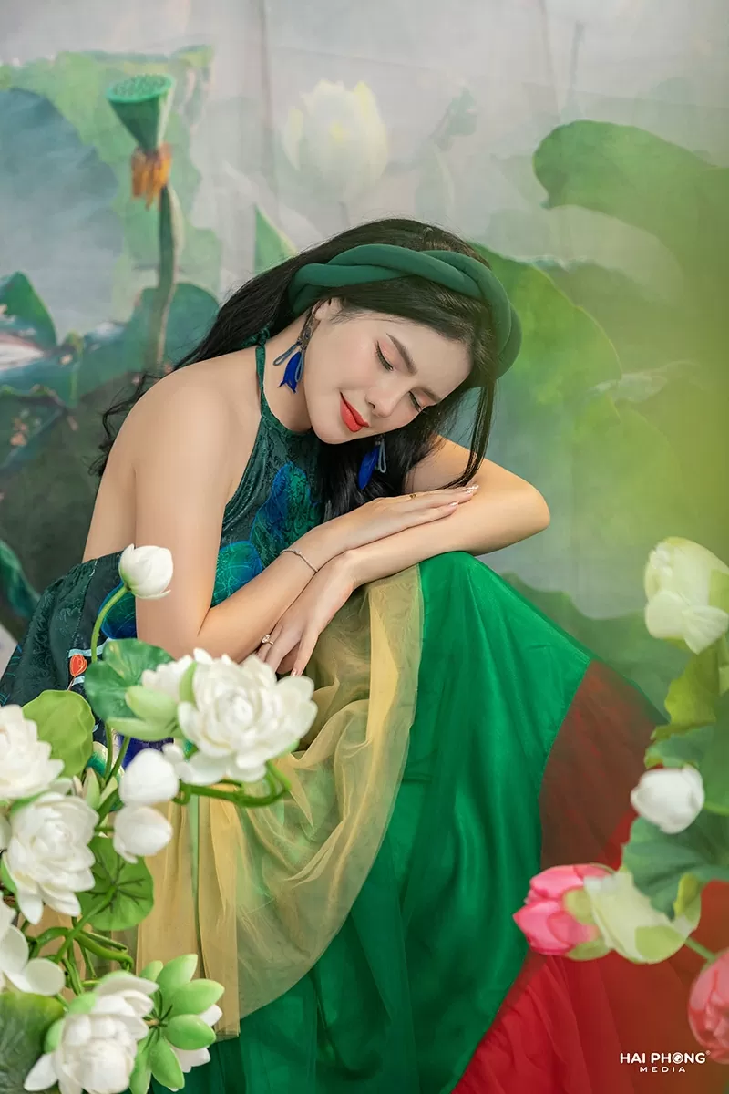 Con cái là nguồn sức mạnh và bình yên lớn nhất đối với Á hậu Nga Queen. Con cái là nguồn sức mạnh và bình yên lớn nhất đối với Á hậu Nga Queen.