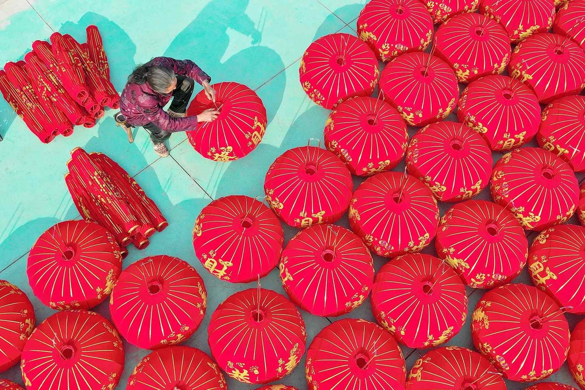 Khắp châu Á tưng bừng sắc đỏ đón giao thừa 2025 Khắp châu Á tưng bừng sắc đỏ đón giao thừa 2025