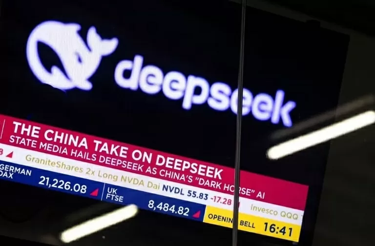 Chứng khoán Mỹ choáng váng vì thuế quan và 'cơn địa chấn' DeepSeek Chứng khoán Mỹ choáng váng vì thuế quan và 'cơn địa chấn' DeepSeek