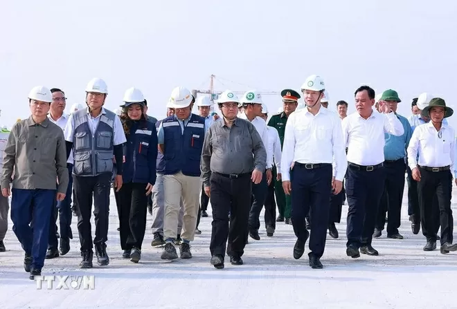 Thủ tướng đôn đốc thi công các dự án hạ tầng giao thông khu vực phía Nam Thủ tướng đôn đốc thi công các dự án hạ tầng giao thông khu vực phía Nam