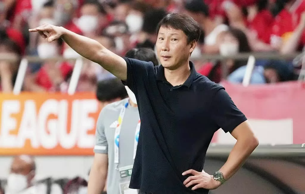 Tuyển Việt Nam: HLV Kim Sang Sik làm mới đội hình đấu Lào Tuyển Việt Nam: HLV Kim Sang Sik làm mới đội hình đấu Lào