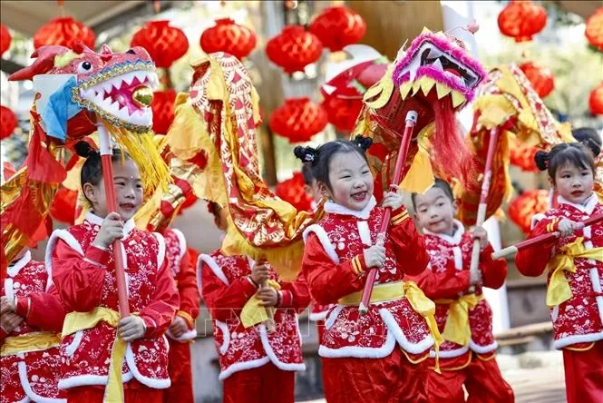 Trung Quốc: Phong phú và đa dạng các hoạt động vui đón Tết