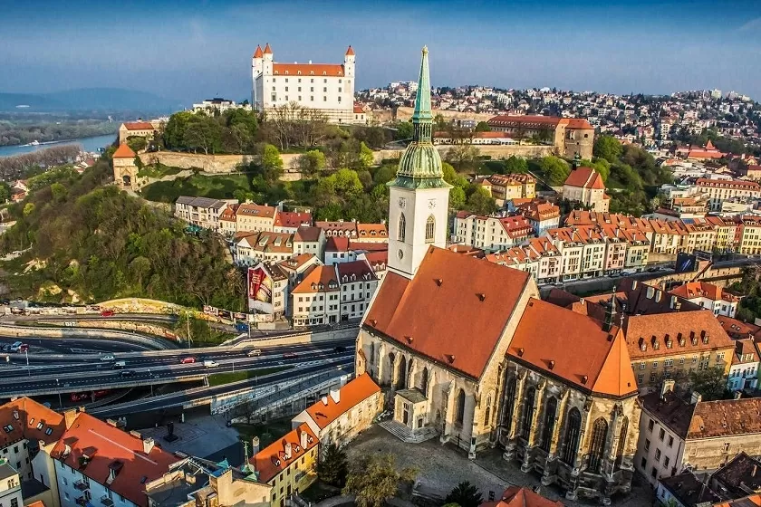 Đại sứ Phạm Trường Giang: Thắt chặt hữu nghị và hợp tác, tăng cường tin cậy và hiểu biết Việt Nam-Slovakia Đại sứ Phạm Trường Giang: Thắt chặt hữu nghị và hợp tác, tăng cường tin cậy và hiểu biết Việt Nam-Slovakia