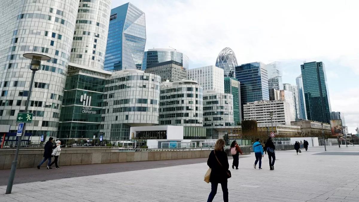 Lo ngại giảm lợi thế cạnh tranh, Thủ tướng Pháp kêu gọi ECB giảm lãi suất Lo ngại giảm lợi thế cạnh tranh, Thủ tướng Pháp kêu gọi ECB giảm lãi suất