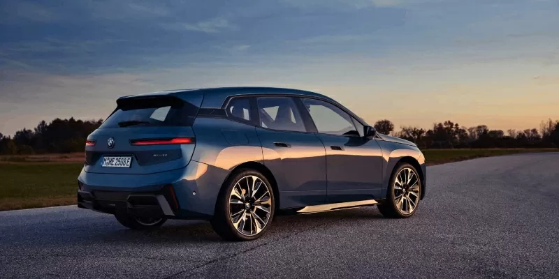 BMW iX 2025 chuẩn bị trình làng với mức giá dự kiến từ 1,88 tỷ đồng