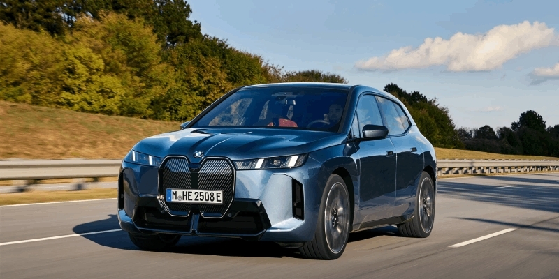 BMW iX 2025 chuẩn bị trình làng với mức giá dự kiến từ 1,88 tỷ đồng