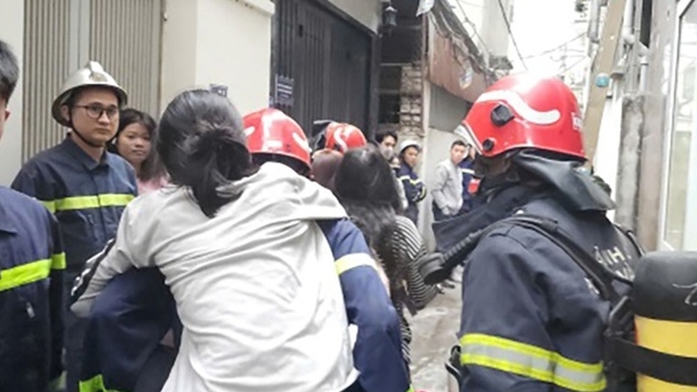 Hà Nội liên tiếp giải cứu người dân trong các vụ hỏa hoạn