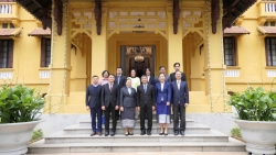 Thứ trưởng Thường trực Nguyễn Minh Vũ tiếp Đại sứ Lào đến chúc mừng Năm mới Ất Tỵ 2025