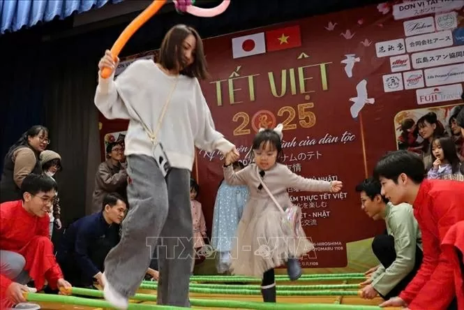 Tết Việt vẫn tưng bừng và ấm áp ở nhiều nước Tết Việt vẫn tưng bừng và ấm áp ở nhiều nước