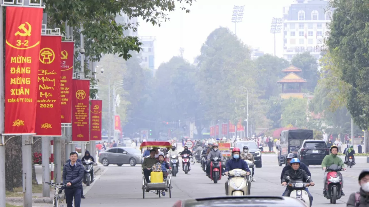 Hà Nội rực rỡ cờ hoa kỷ niệm 95 năm Ngày thành lập Đảng Thủ đô rực rỡ cờ hoa kỷ niệm 95 năm Ngày thành lập Đảng Cộng sản Việt Nam