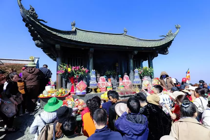 Top 10 lễ hội văn hoá lớn ở miền Bắc du khách không nên bỏ lỡ Top 10 lễ hội văn hoá lớn ở miền Bắc du khách không nên bỏ lỡ