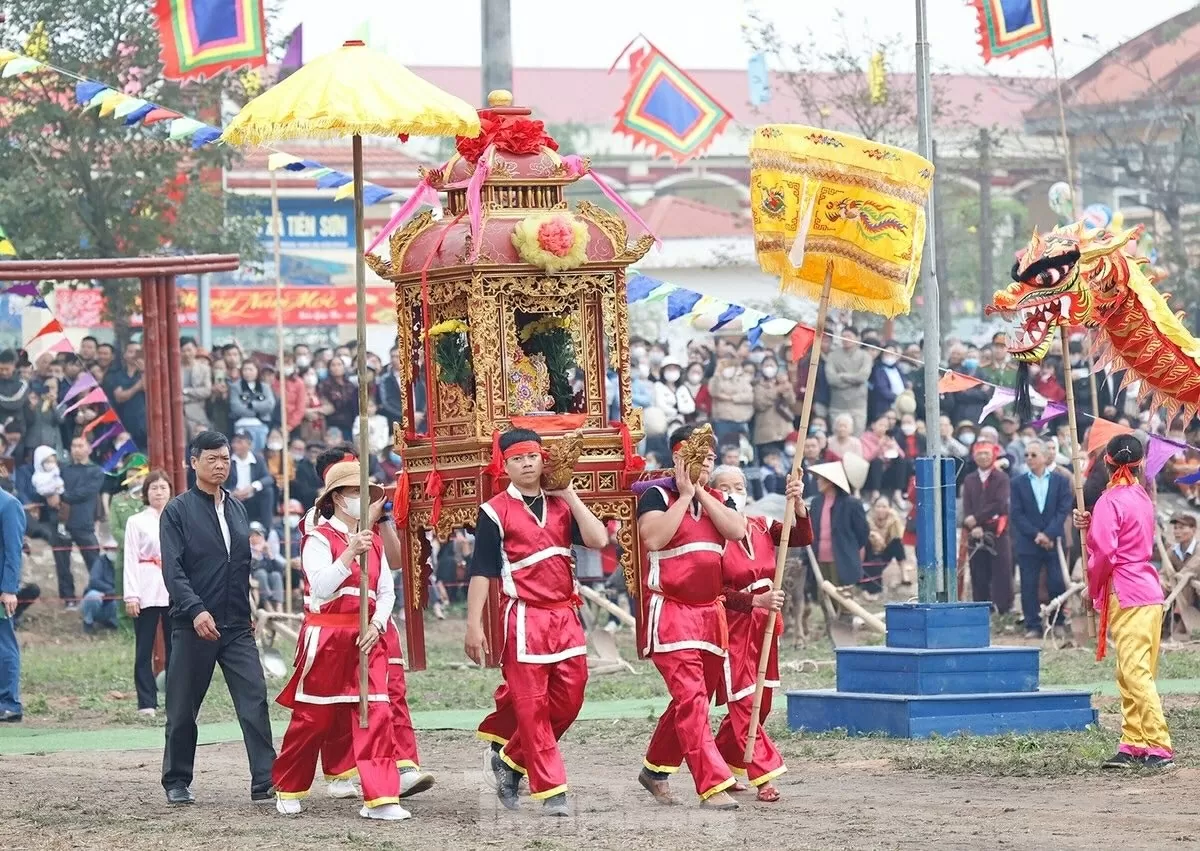 Top 10 lễ hội văn hoá lớn ở miền Bắc du khách không nên bỏ lỡ Top 10 lễ hội văn hoá lớn ở miền Bắc du khách không nên bỏ lỡ