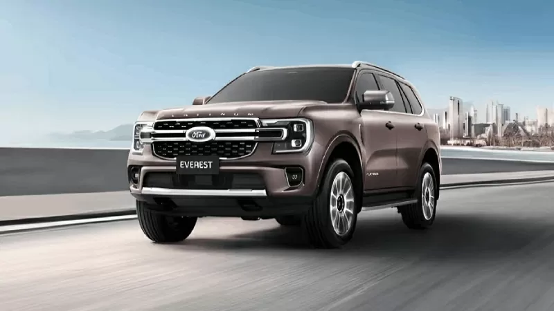 Cận cảnh Ford Everest 2025 sắp ra mắt trên thị trường xe ô tô