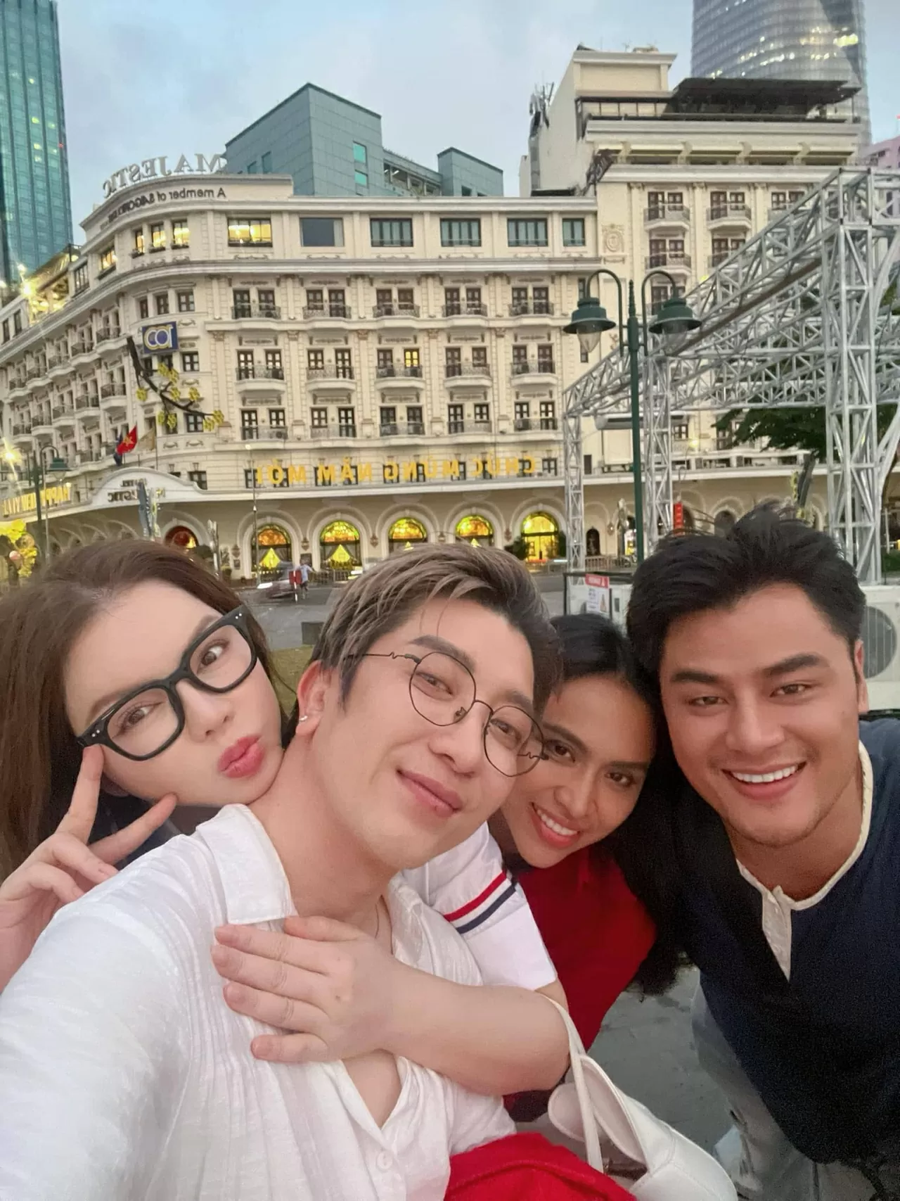 Sao Việt Sao Việt