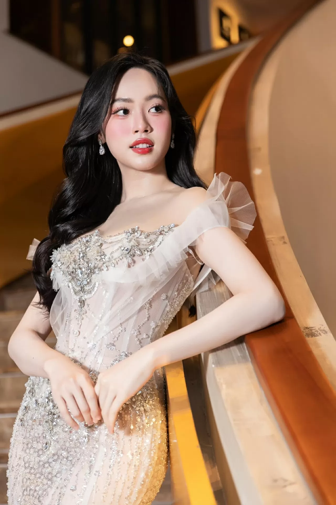 Á hậu Trịnh Thùy Linh Á hậu Trịnh Thùy Linh