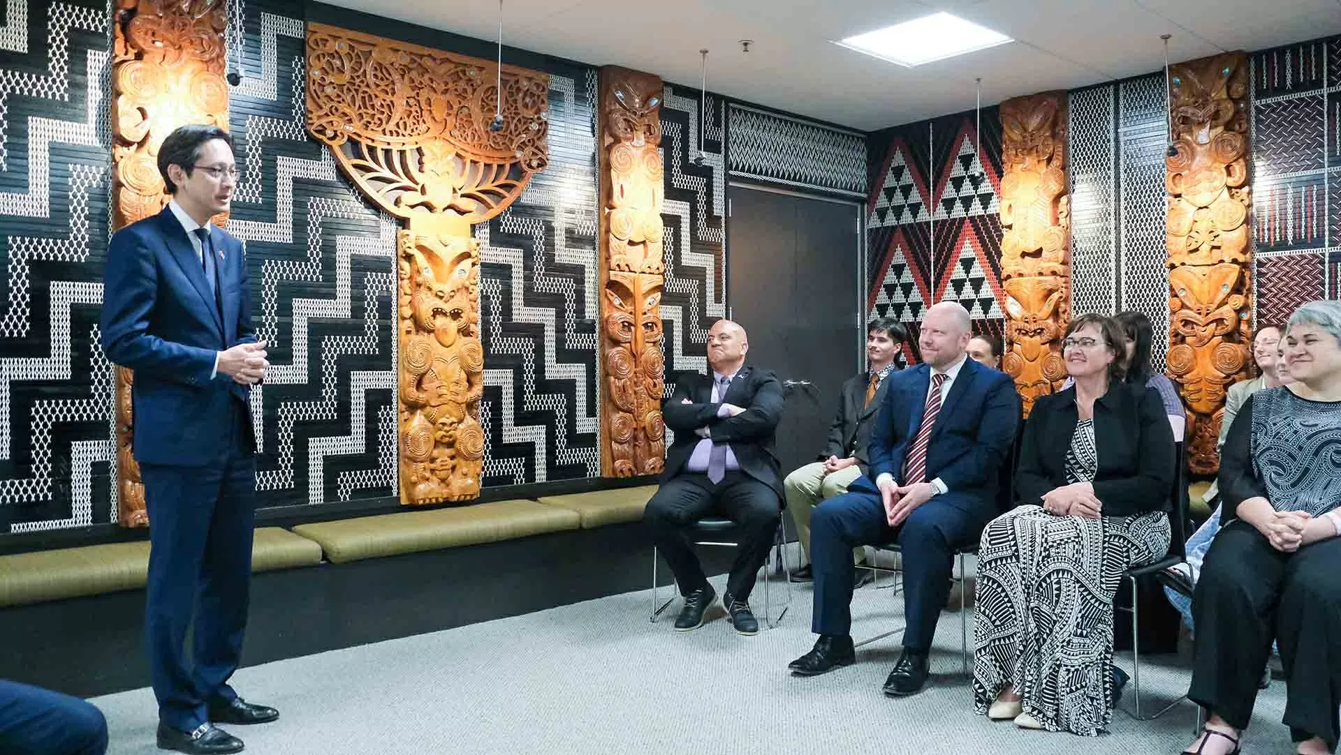 Thứ trưởng Ngoại giao Đỗ Hùng Việt tham dự chương trình Khách mời ASEAN và đồng chủ trì Tham vấn chính trị Việt Nam-New Zealand Thứ trưởng Ngoại giao Đỗ Hùng Việt tham dự chương trình Khách mời ASEAN và đồng chủ trì Tham vấn chính trị Việt Nam-New Zealand